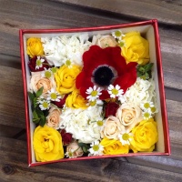 Коробочка с цветами "Маки"